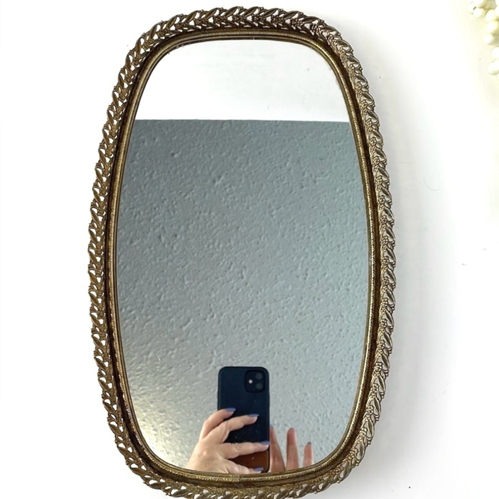 Hollywood Recency Vanity Tray Wall Mounted